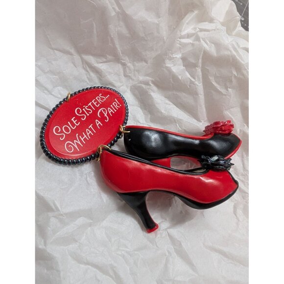 Hallmark Keepsake Sole Sisters 2010 red black "..What a Pair!" w/ box 3 inch - Picture 6 of 11